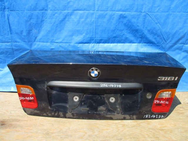 Used BMW  TRUNK MOULDING